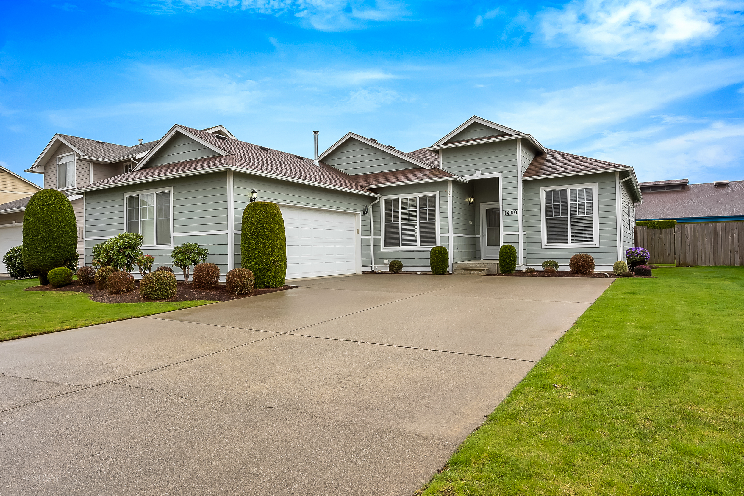 Property Photo: 1400 Colony Ct WA 98264