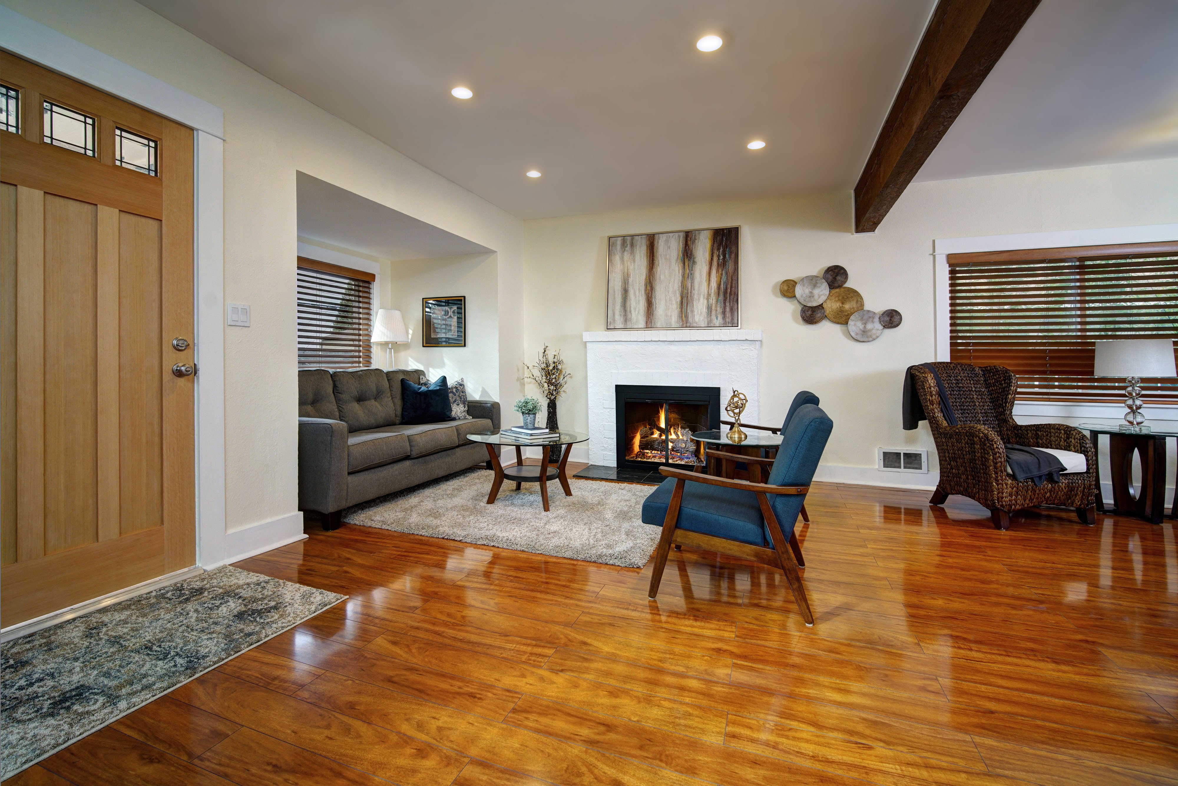 Property Photo: Living Room 346 N 101st St  WA 98133 