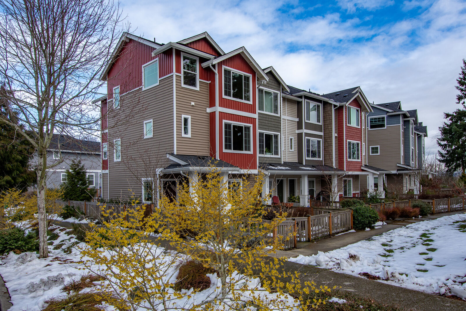 Property Photo:  6518 High Point Dr SW  WA 98126 