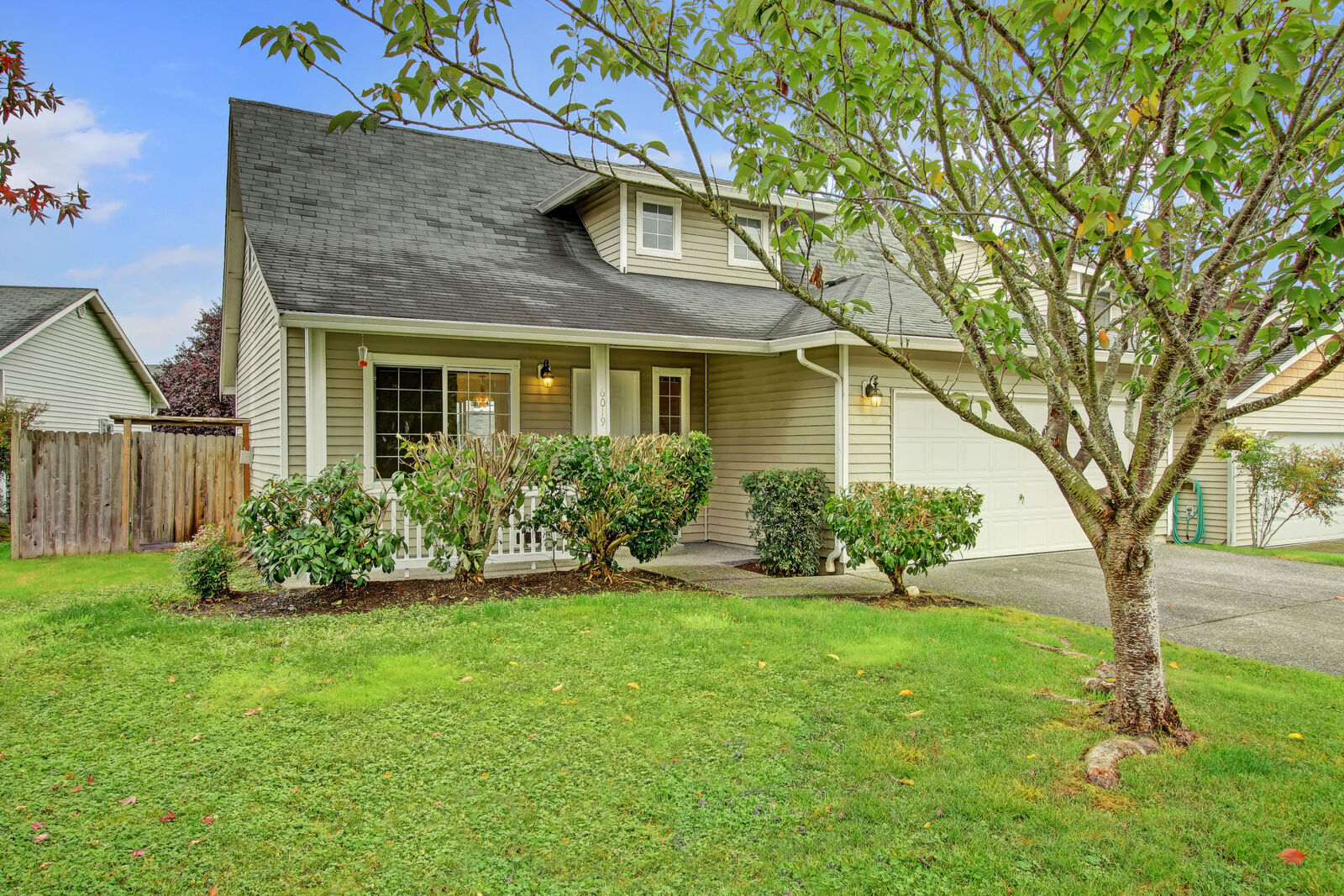 Property Photo:  6019 50th St NE  WA 98270 