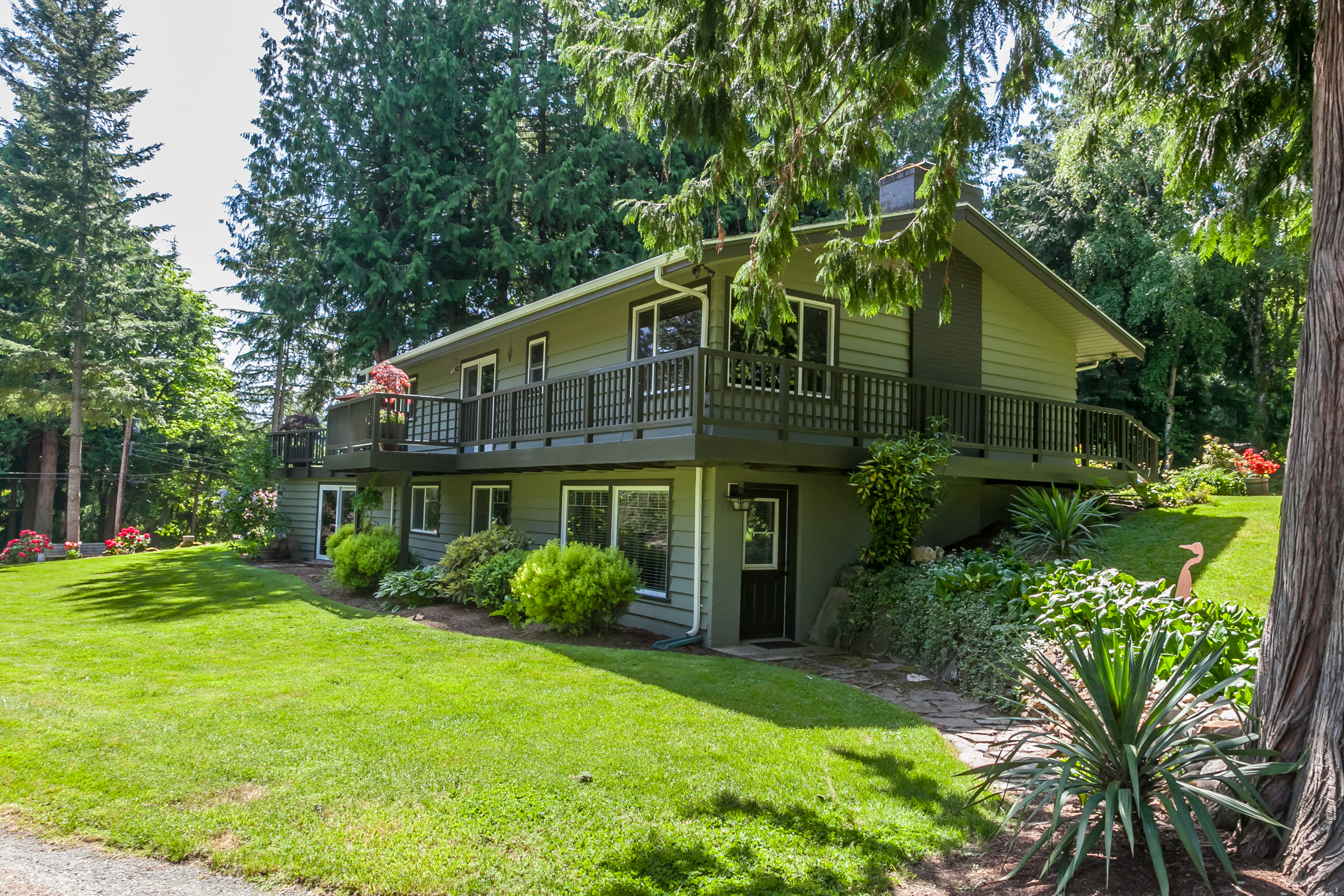 Property Photo: Overdale home 23264 SE 54th Place  WA 98029 