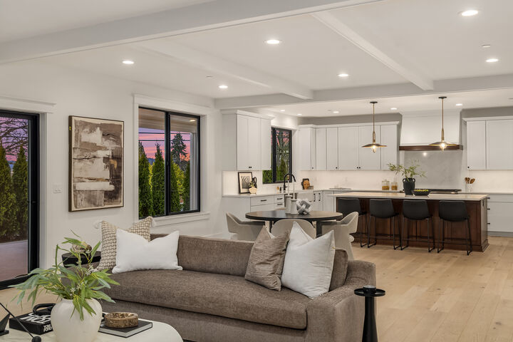 Property Photo:  6571  102nd Avenue NE  WA 98033 