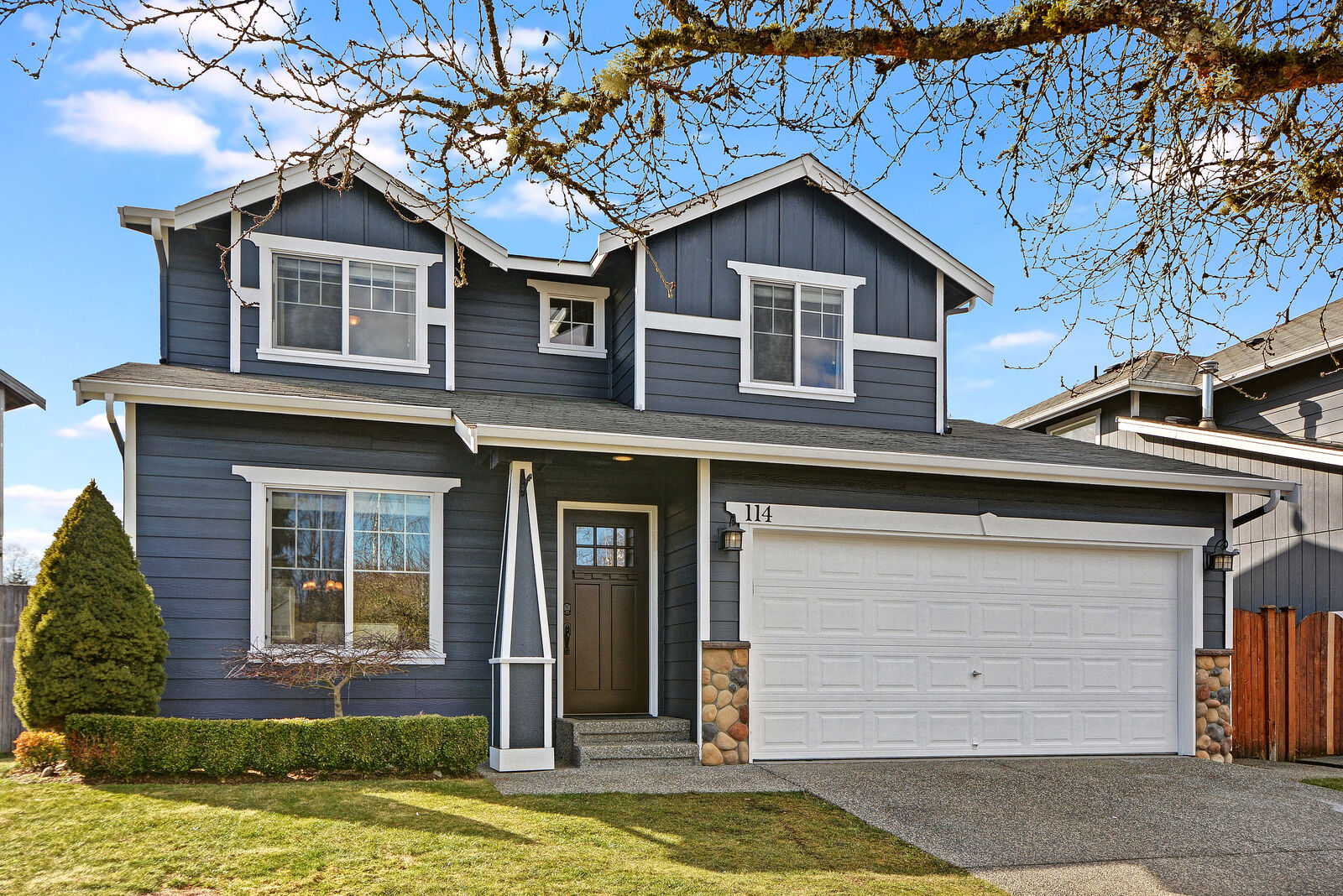 Property Photo: 114 119th Dr SE WA 98258