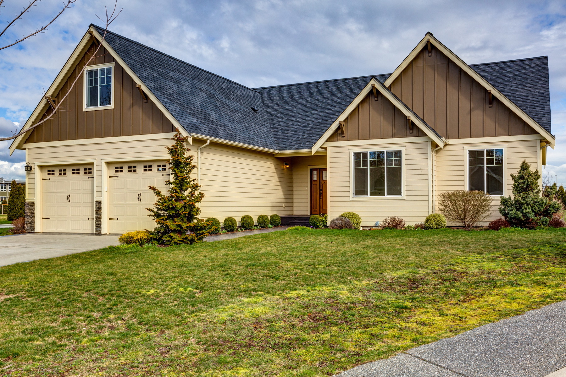 Property Photo:  1715 Burlwood Wy  WA 98264 