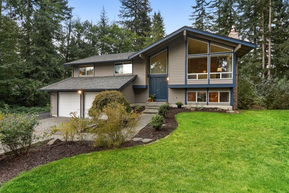 Property Photo:  1524 174th Place SW  WA 98037 