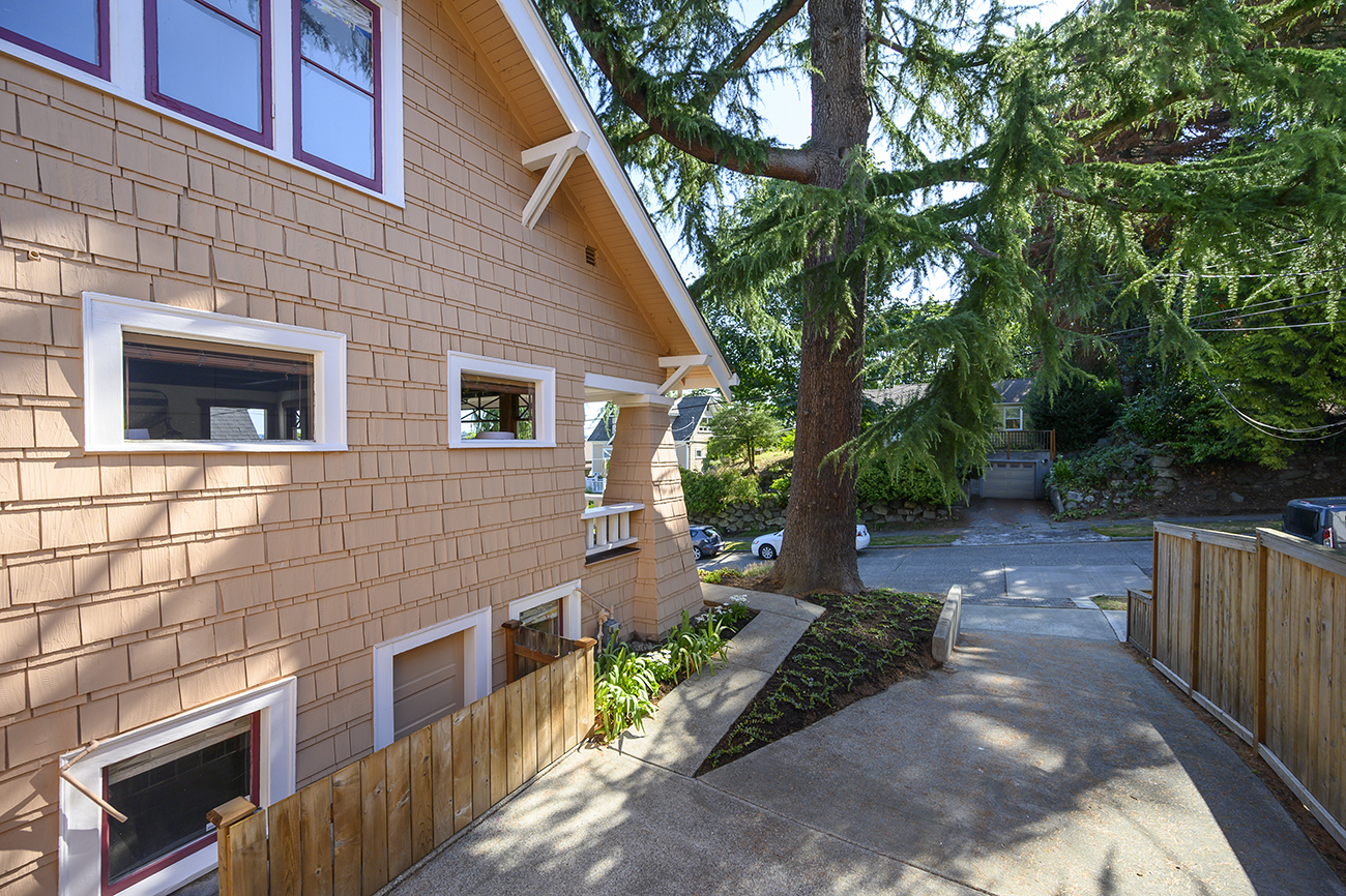 Property Photo: Exterior 2611 2nd Ave N  WA 98109 