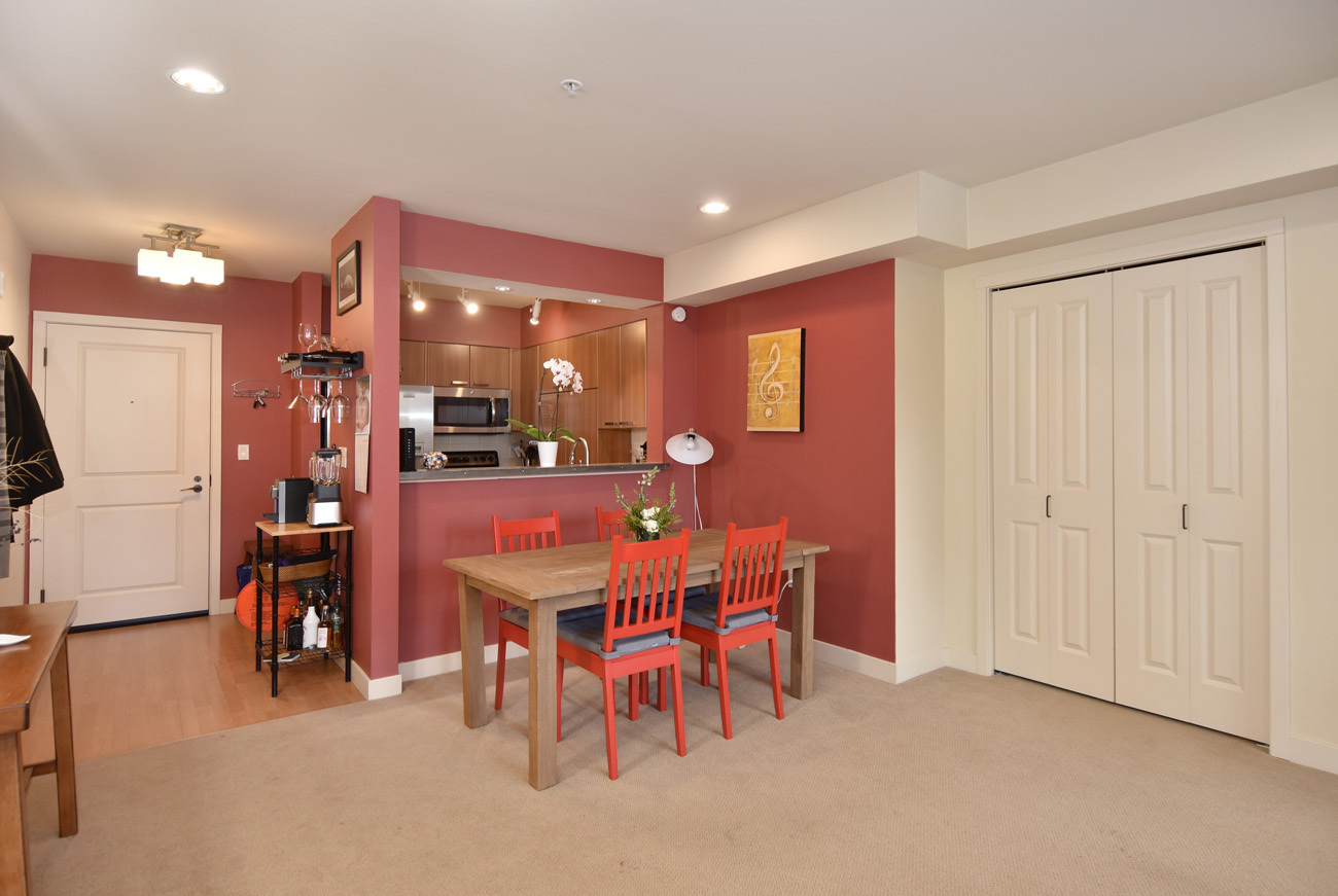 Property Photo: Main Room 5001 California Ave SW 513  WA 98136 