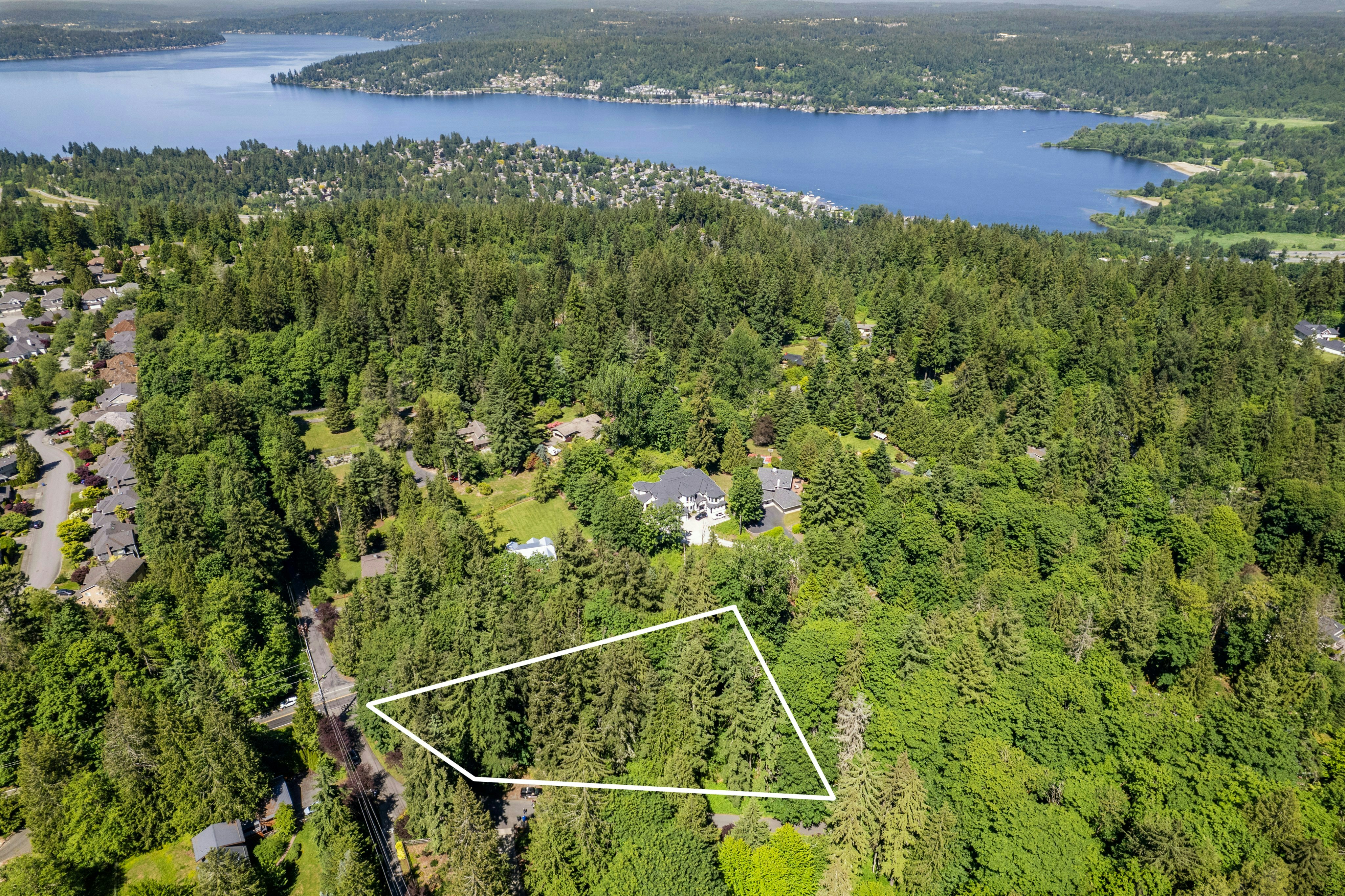 Property Photo: 184 Xx SE 60th Street WA 98027