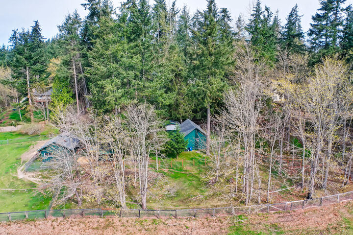 Property Photo:  15313 SE 234th Place  WA 98042 