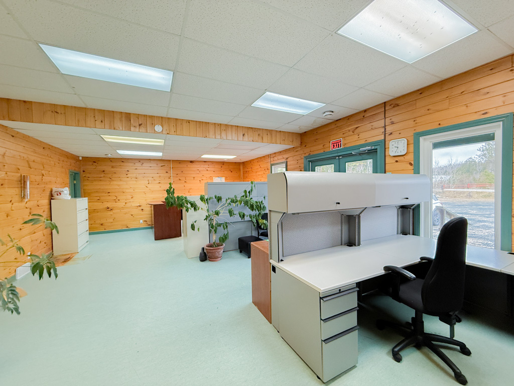 Property Photo:  4002 Highway 17 East  ON P9N 3X1 
