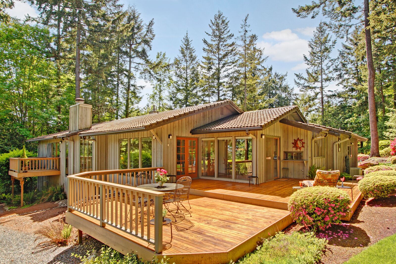 4 bed Bellevue home for sale 3200 162nd Place SE, Bellevue, WA 98008