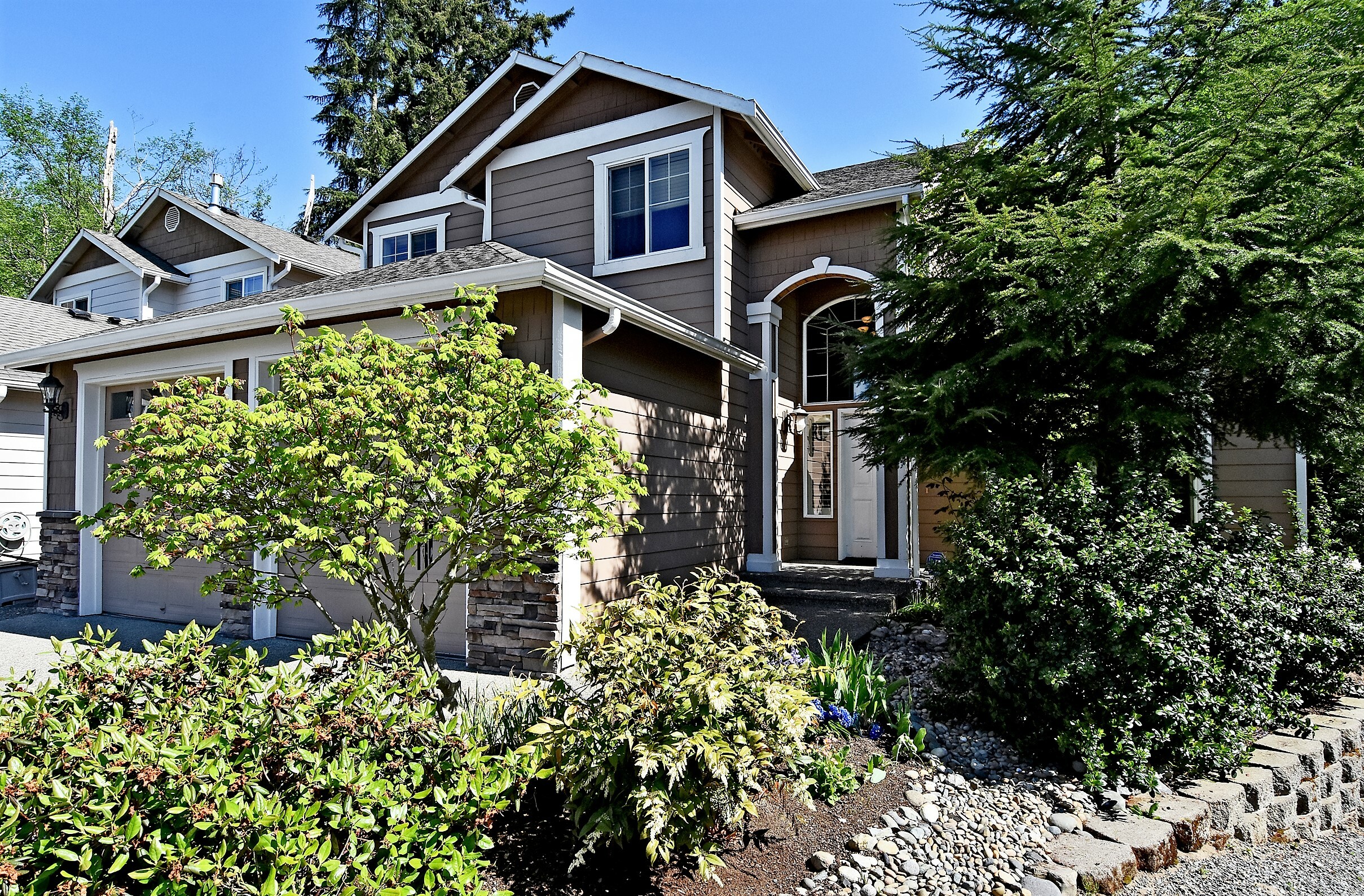 Property Photo:  1707 144th Place SW  WA 98087 