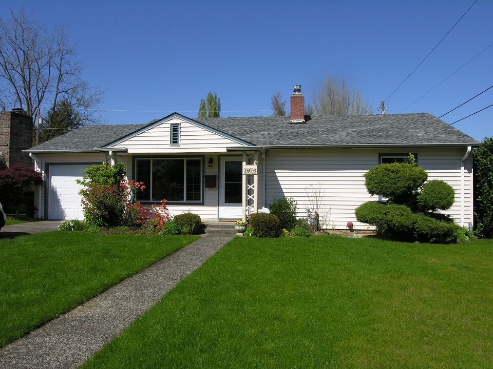 Property Photo:  1976 Prospect Ave NE  WA 98501 