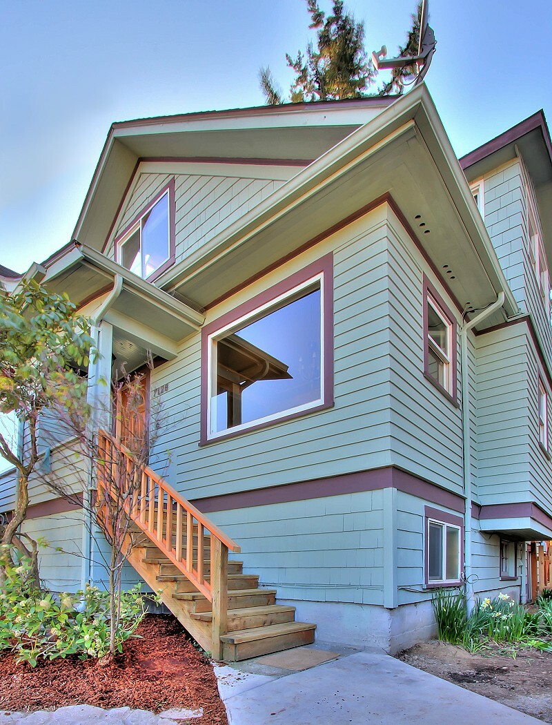 Property Photo: 7125 34th ave sw 7125 34th Ave SW  WA 98126 