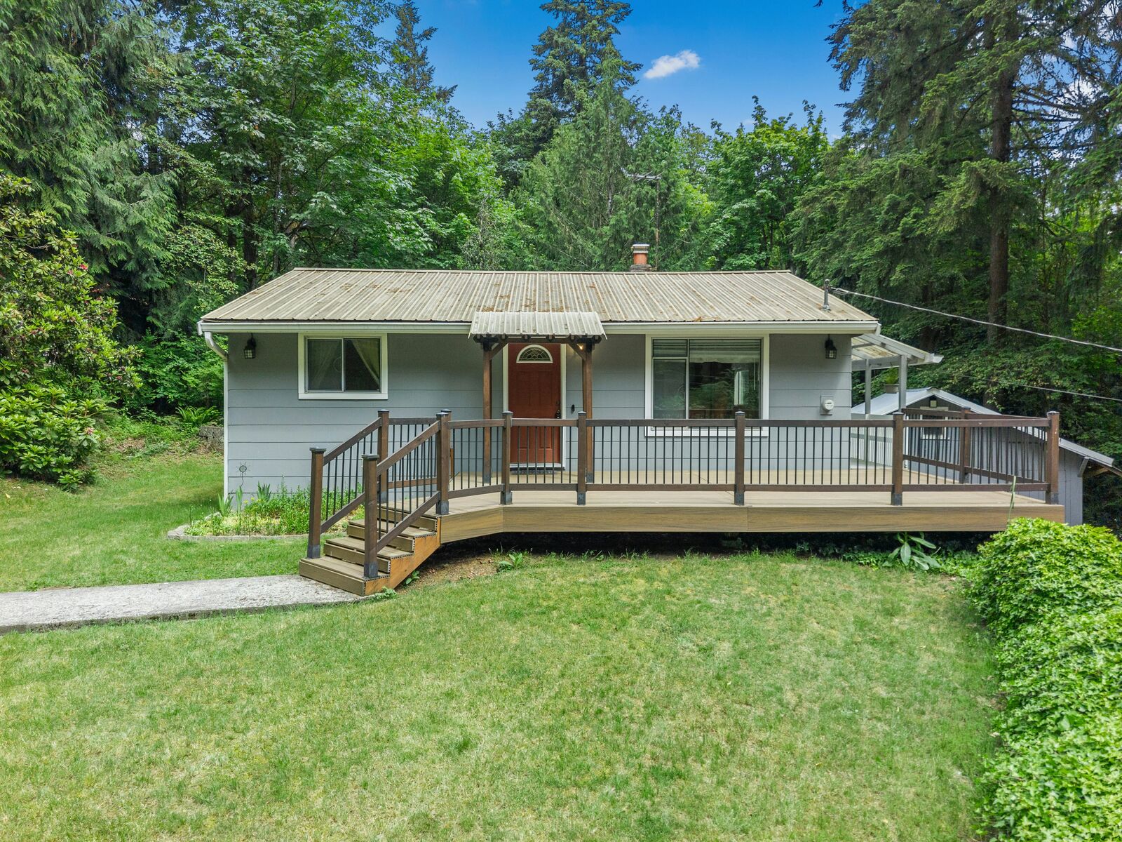 Property Photo:  13816 NE 137th Street  WA 98034 
