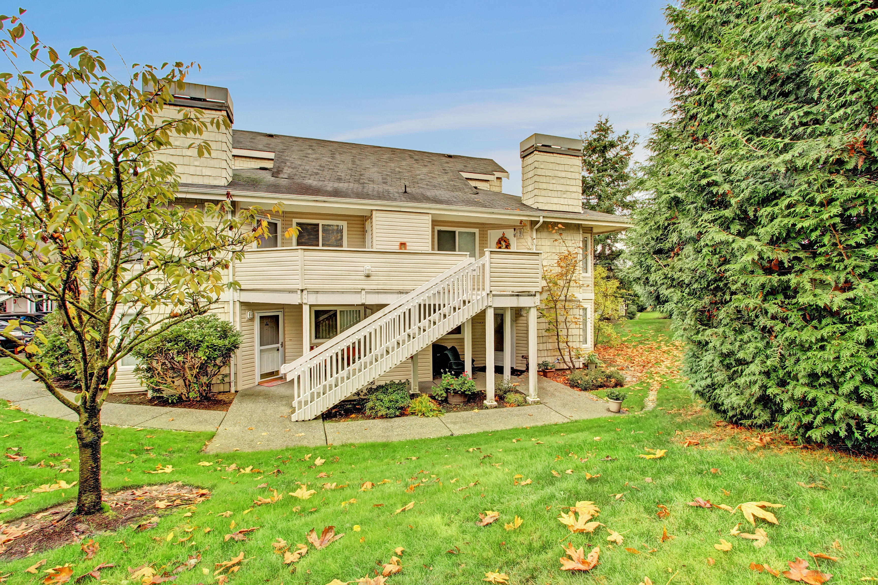 Property Photo:  9210 Market Place J203  WA 98258 