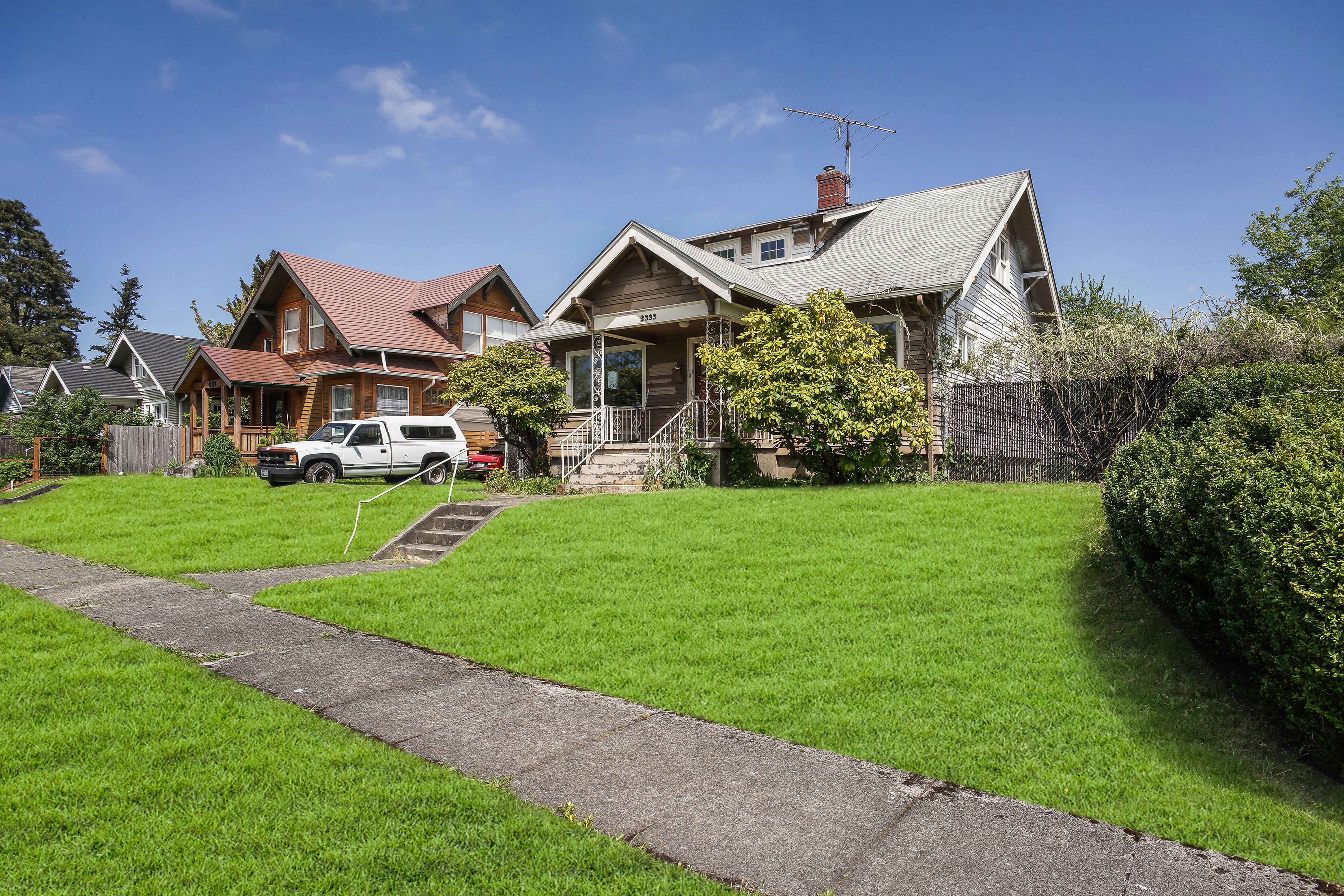 Property Photo:  2333 S Grant Ave  WA 98405 