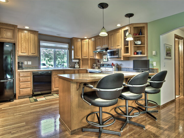 Property Photo: Kitchen 9409 190th Ave SE WA 98290