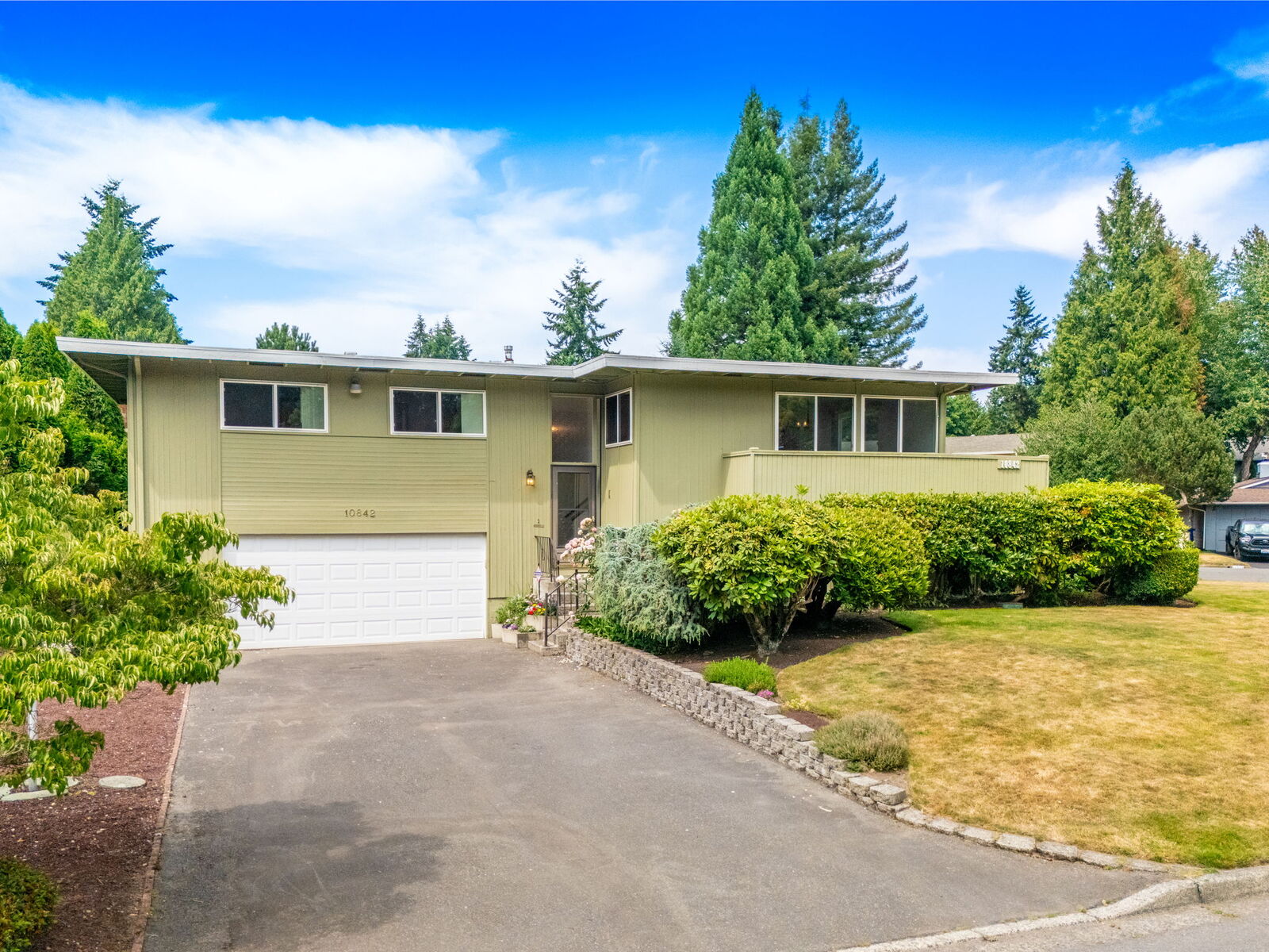 Property Photo:  10842 NE 149th Street  WA 98011 